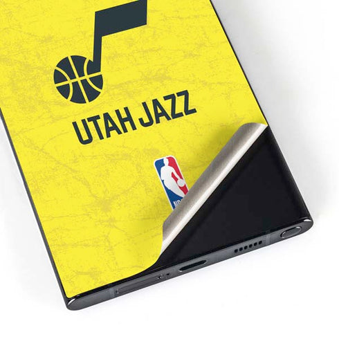 NBA Utah Jazz Yellow Texture Galaxy S25 Ultra Skin
